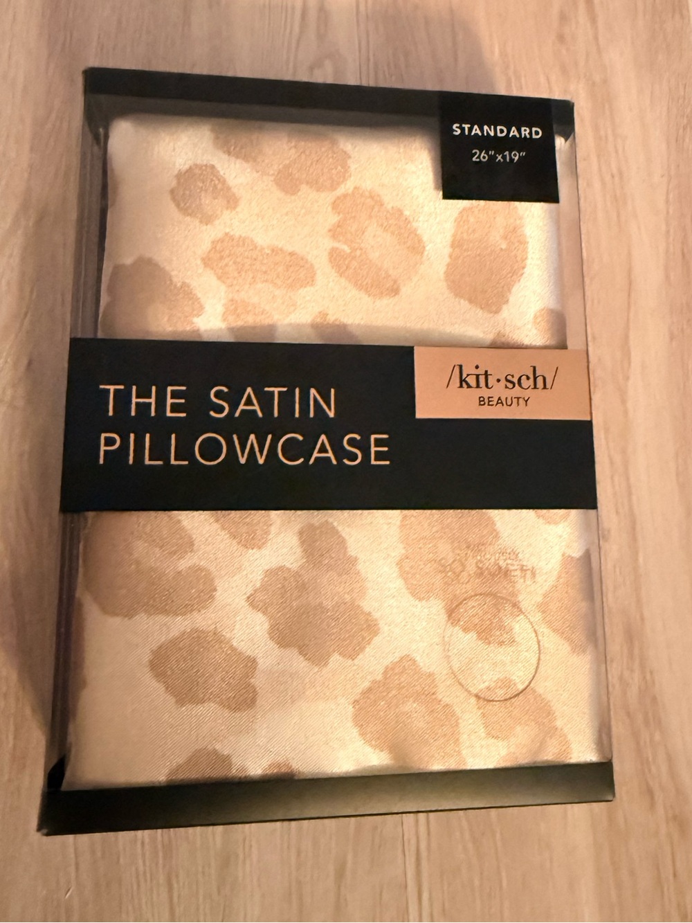 NWT- kitsch Satin Pillowcase in Gold Leopard - Standard